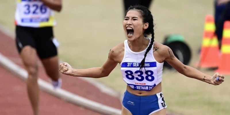 Khuất Phương Anh